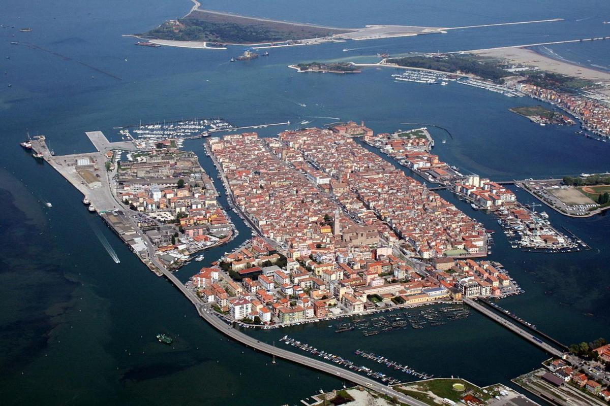 Appartamento Palazzo Moretto Chioggia Exterior photo